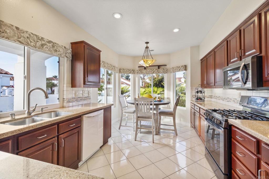 4969 Lamia Way Oceanside, CA 92056 - Photo 18 of 69