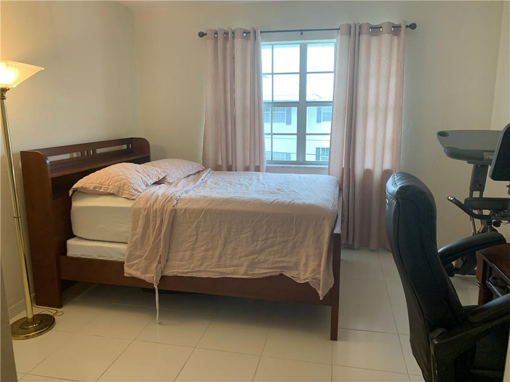 299 Southwest 7th Street, Unit 207 Boca Raton, FL 33432 - Photo 5 of 12 Photo 5