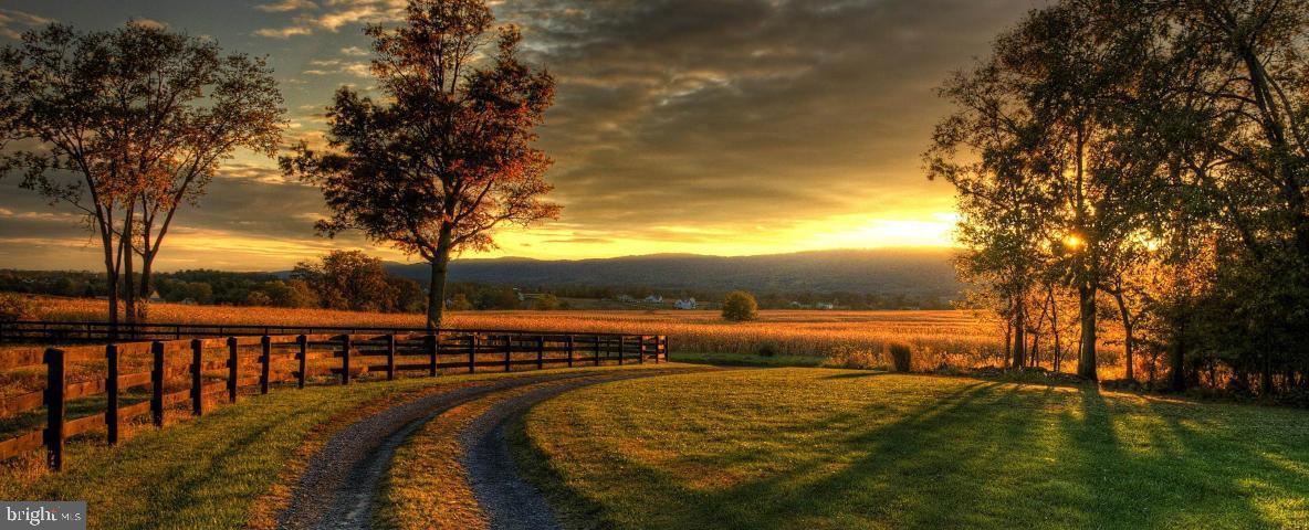 25873 Cameron Walk Place Aldie, VA 20105 - Photo 81 of 92 a view of an ocean from a balcony