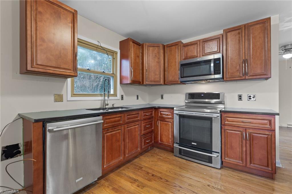 3921 Whitfield Road Winston-Salem, NC 27105 - Photo 13 of 25 Gallery Image 13