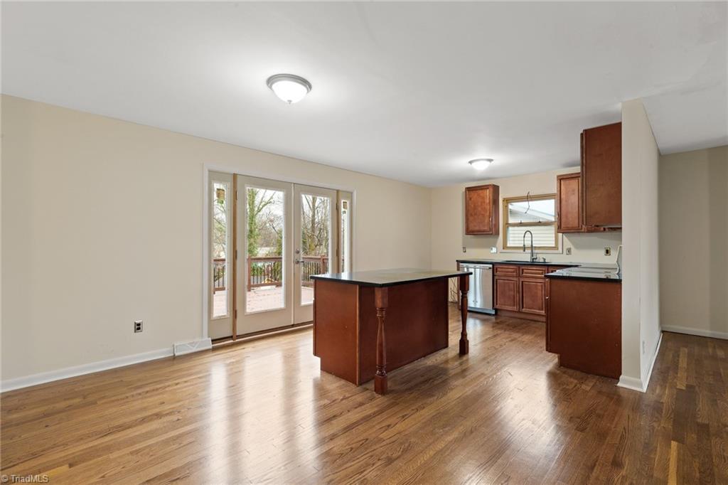 3921 Whitfield Road Winston-Salem, NC 27105 - Photo 9 of 25 Gallery Image 9