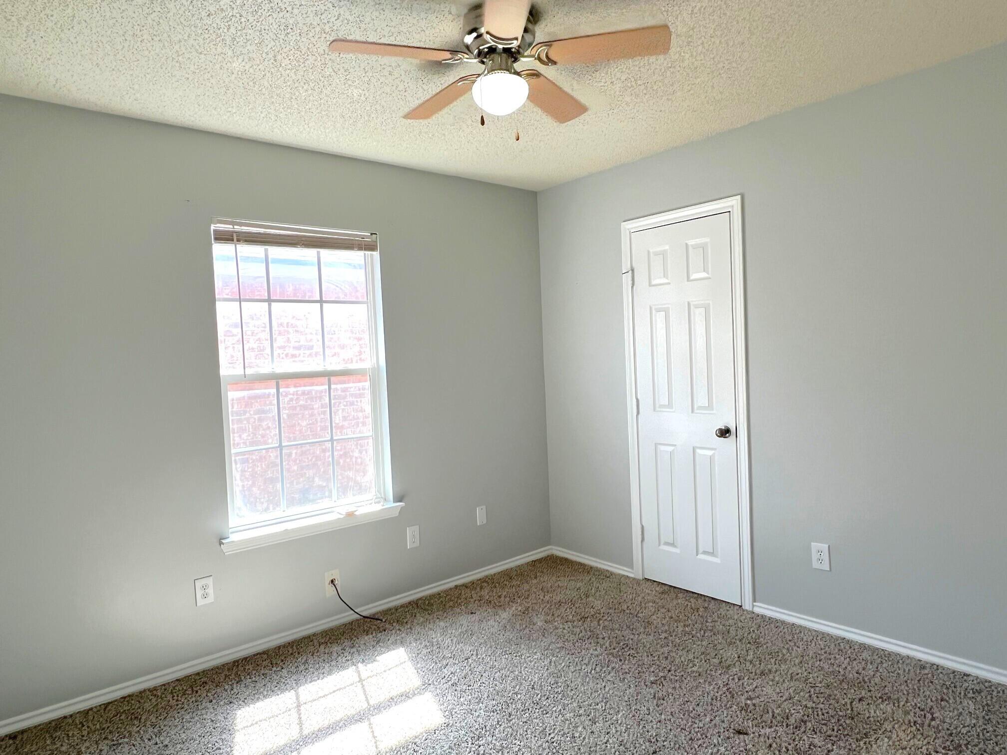 6526 91st Street Lubbock, TX 79424 - Photo 11 of 13 9