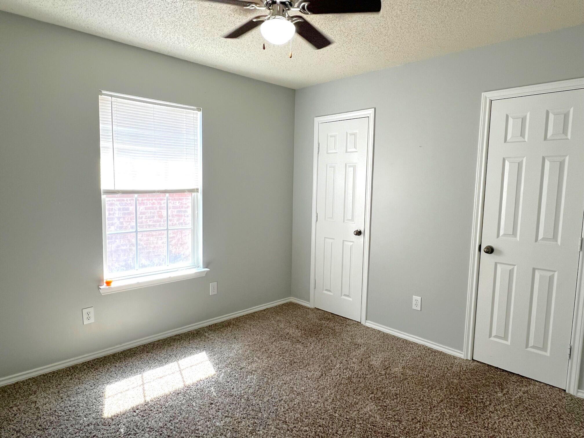 6526 91st Street Lubbock, TX 79424 - Photo 10 of 13 8