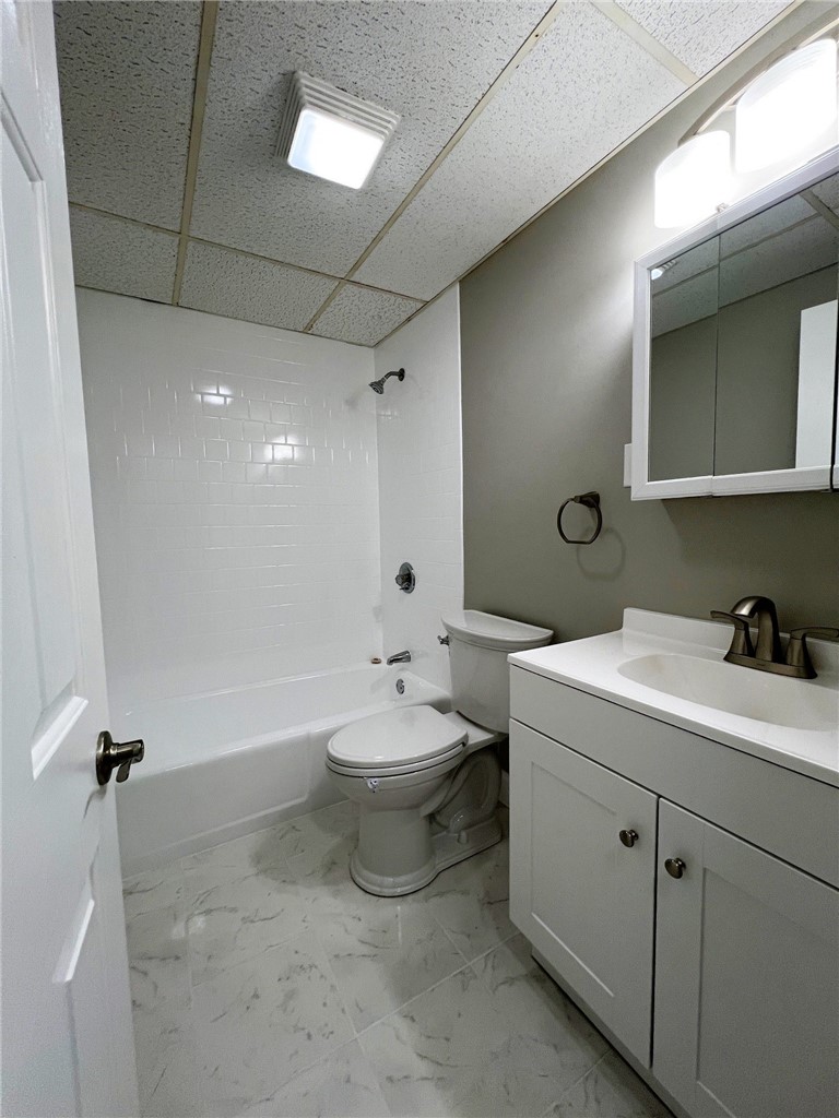 395 Mendon Road, Unit D5 North Smithfield, RI 02896 - Photo 14 of 20