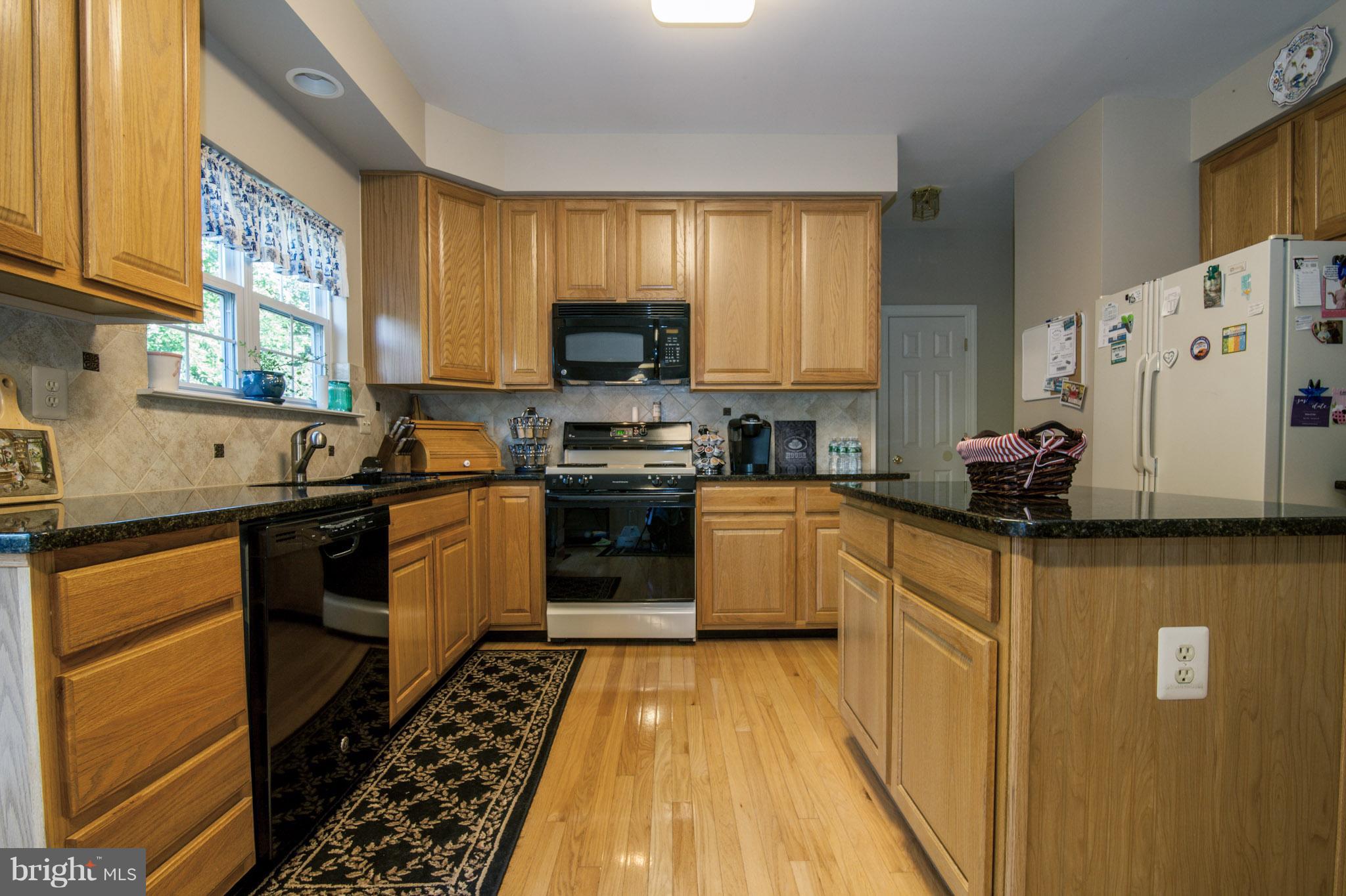 498 Stratford Road Fallston, MD 21047 - Photo 11 of 27 Kitchen