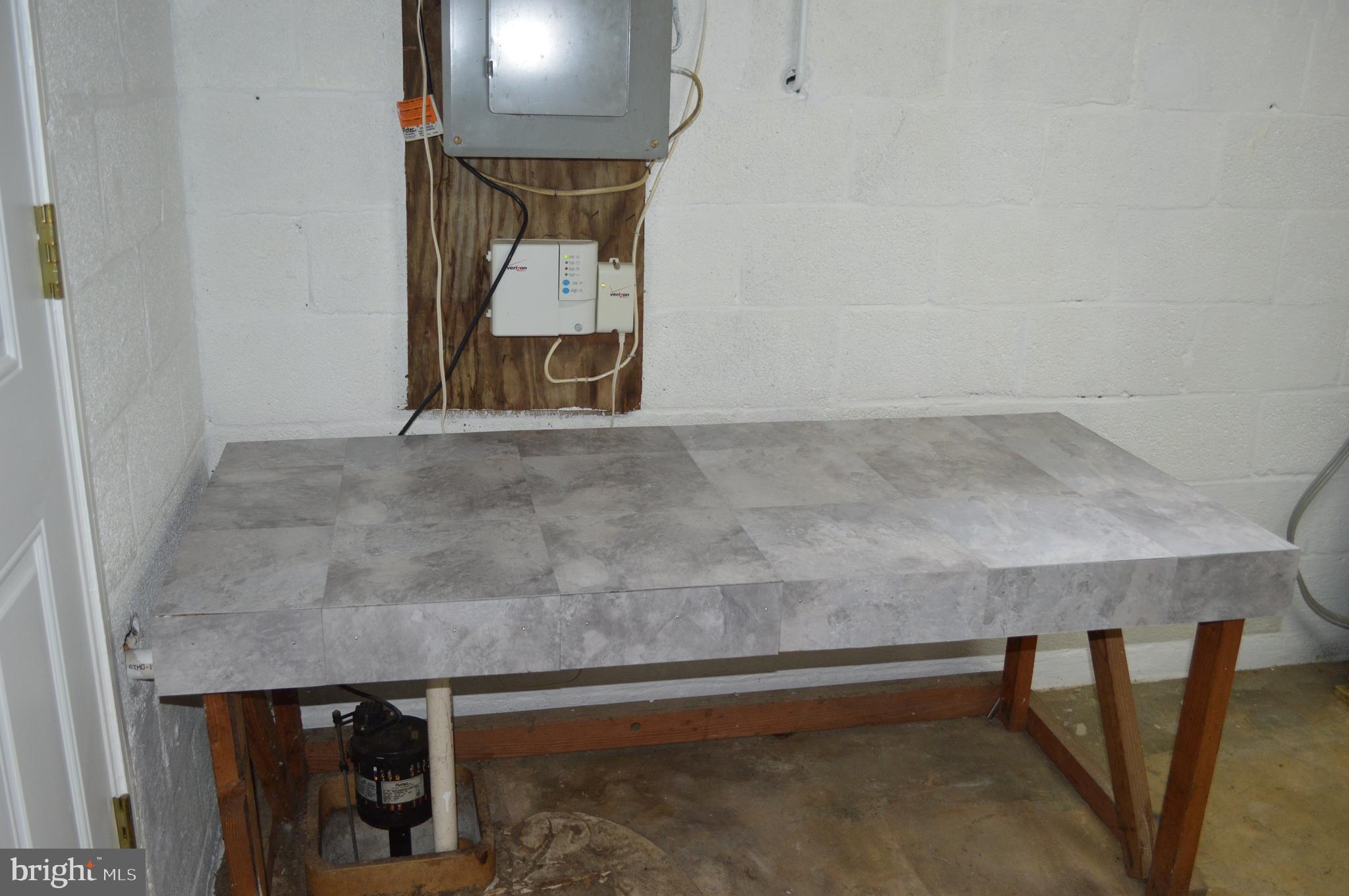 4712 Edgewood Road College Park, MD 20740 - Photo 36 of 45 Laundry table