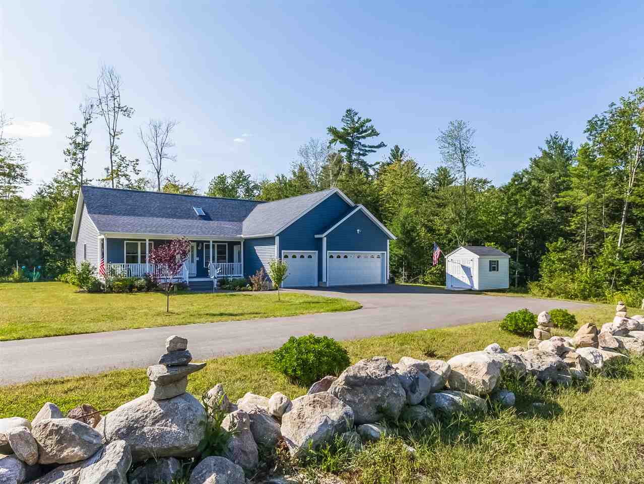 33 Page Road Londonderry, NH 03053 - Photo 3 of 40