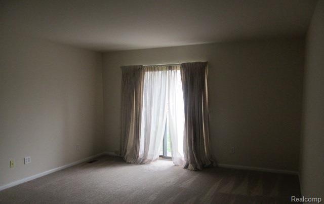 11531 Beaconsfield Road Washington, MI 48094 - Photo 5 of 8 IMG_1654.jpg