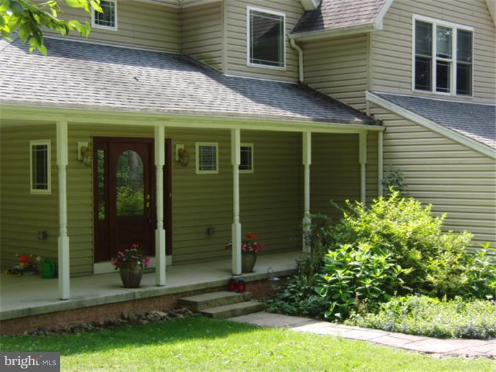 17 Shade Road Oley, PA 19547 - Photo 3 of 25 Gallery Image 3