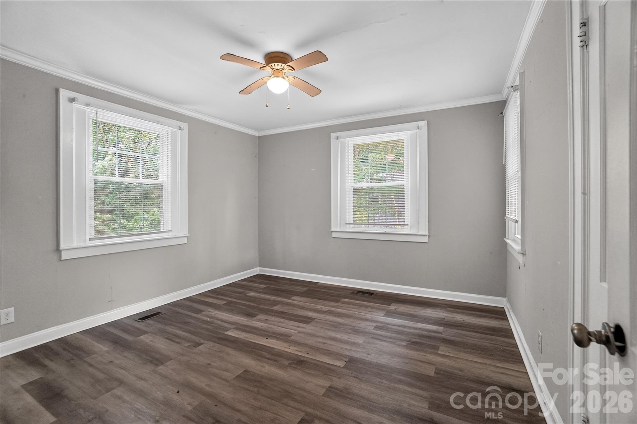 405 North Ransom Street Gastonia, NC 28052 - Photo 7 of 14