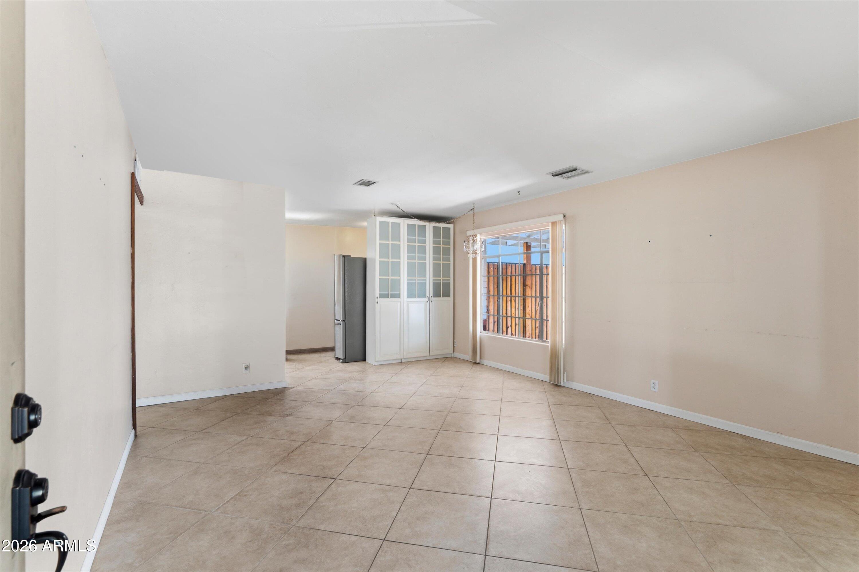 1130 East Colter Street Phoenix, AZ 85014 - Photo 6 of 37 11-Front Entrance - shelves removed
