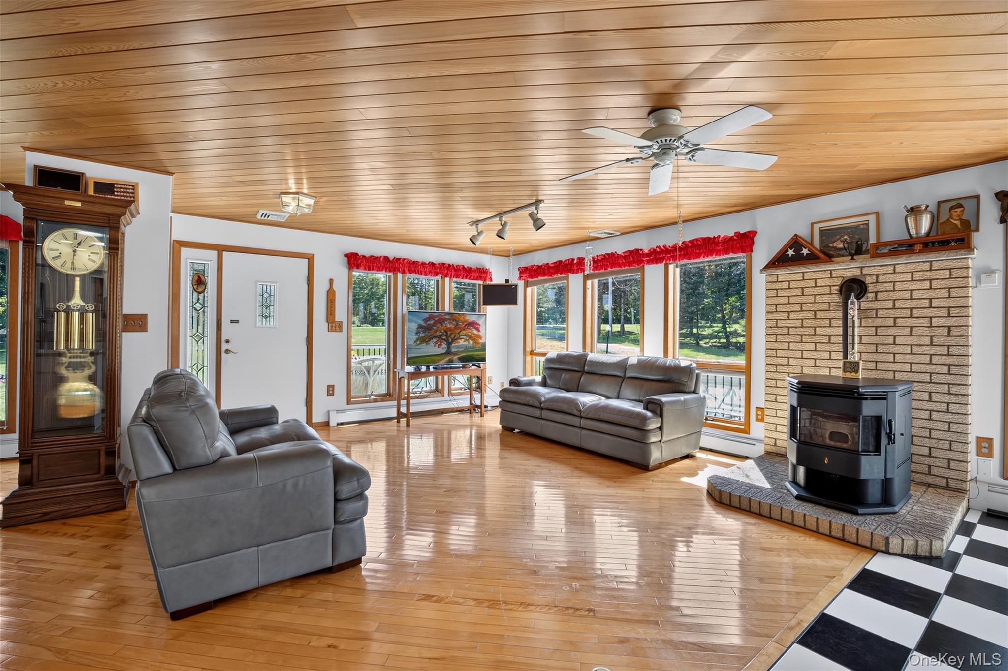 122 Dekay Road Warwick, NY 10990 - Photo 11 of 50 Gallery Image 11
