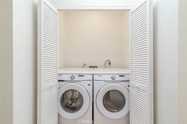 $4,000 | 7570 Chaminade Avenue, Canoga Park, CA 91304