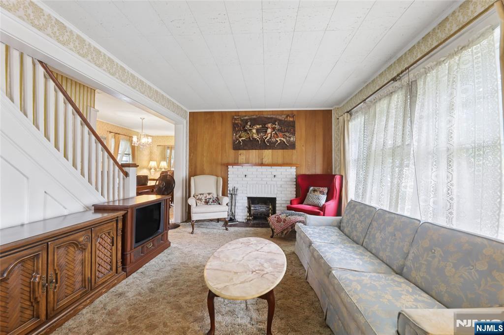 485 River Road New Milford, NJ 07646 - Photo 6 of 26