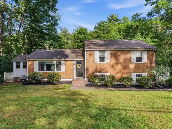 $799,999 | 62 Juniper Road, Andover, MA 01810