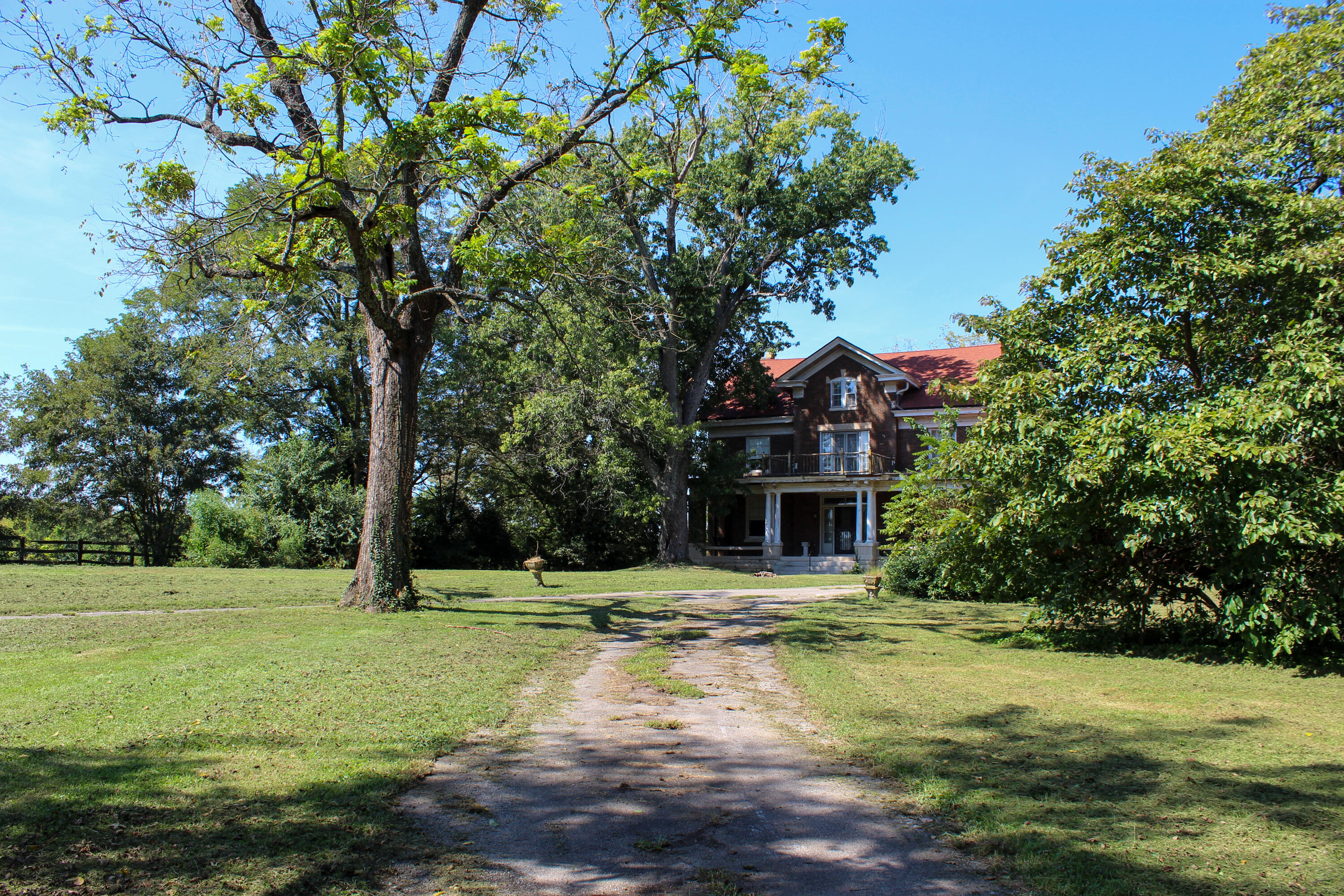 2120 Ironworks Road Lexington, KY 40511 - Photo 22 of 68 IMG_9462