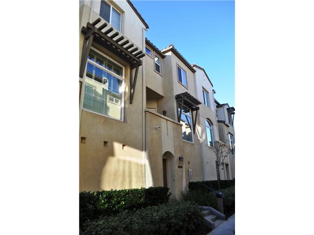 526 Almond Road San Marcos, CA 92078 - Photo 2 of 19