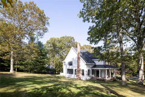 $1,849,000 | 480 Eastwood Drive, Cutchogue, NY 11935