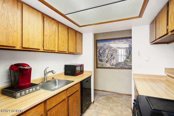 83 County Road Fraser, CO 80442 - Photo 11 of 28 83 Meadow Mile Unit D12 Fraser-small-011