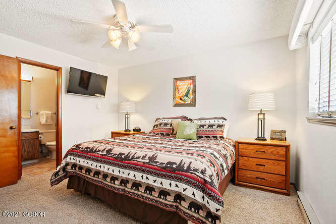 83 County Road Fraser, CO 80442 - Photo 13 of 28 83 Meadow Mile Unit D12 Fraser-small-013