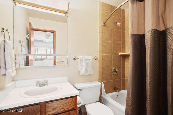 83 County Road Fraser, CO 80442 - Photo 15 of 28 83 Meadow Mile Unit D12 Fraser-small-015