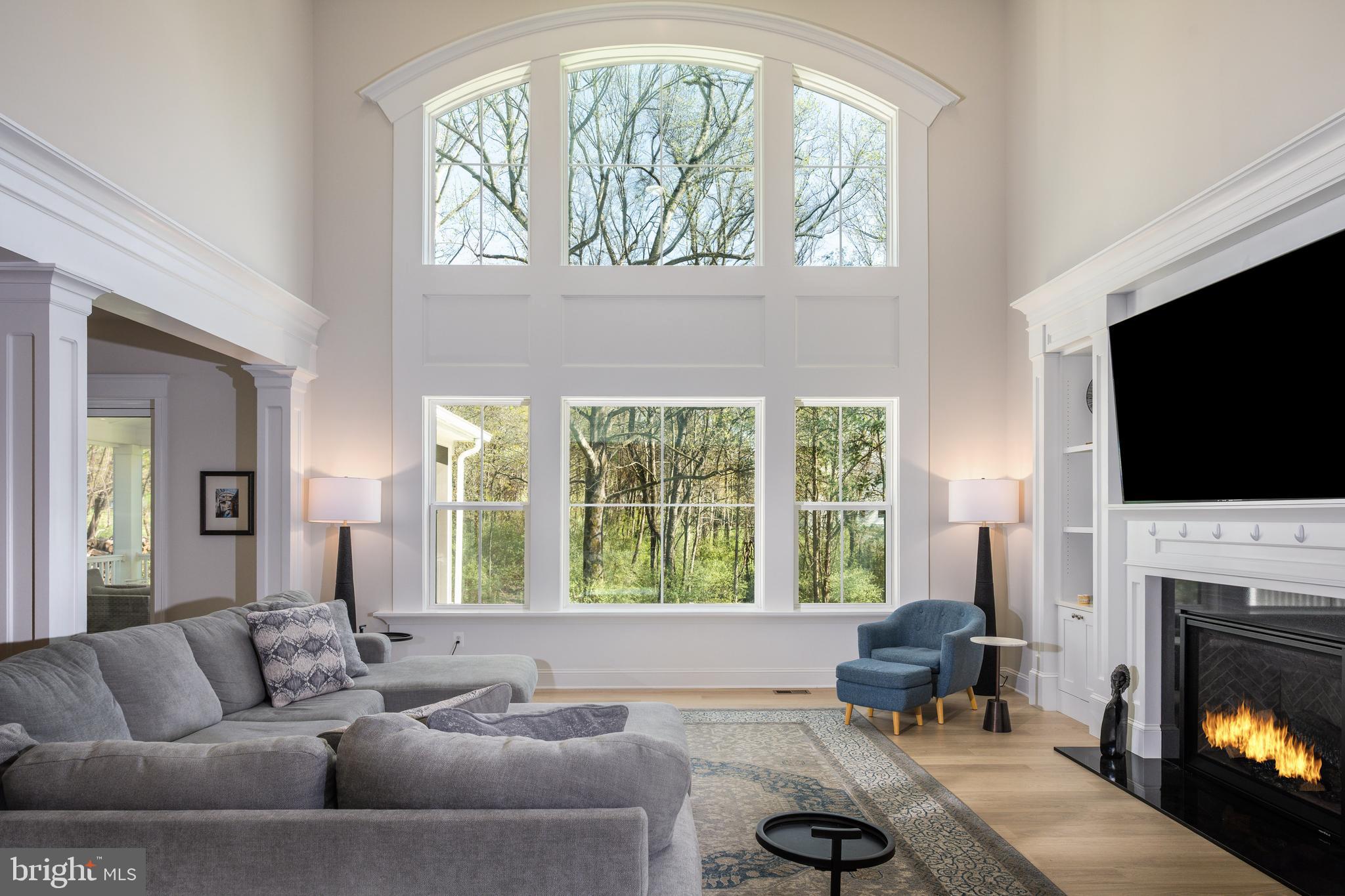 13405 Query Mill Road North Potomac, MD 20878 - Photo 11 of 57 Expansive Family Room