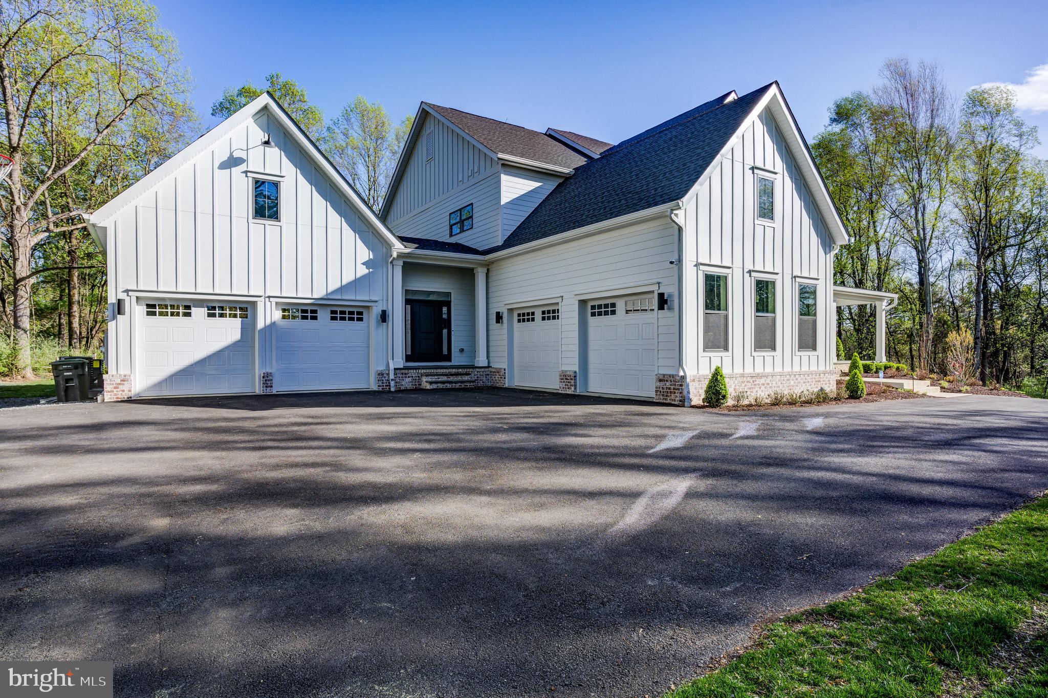13405 Query Mill Road North Potomac, MD 20878 - Photo 4 of 57 4 Car Garage