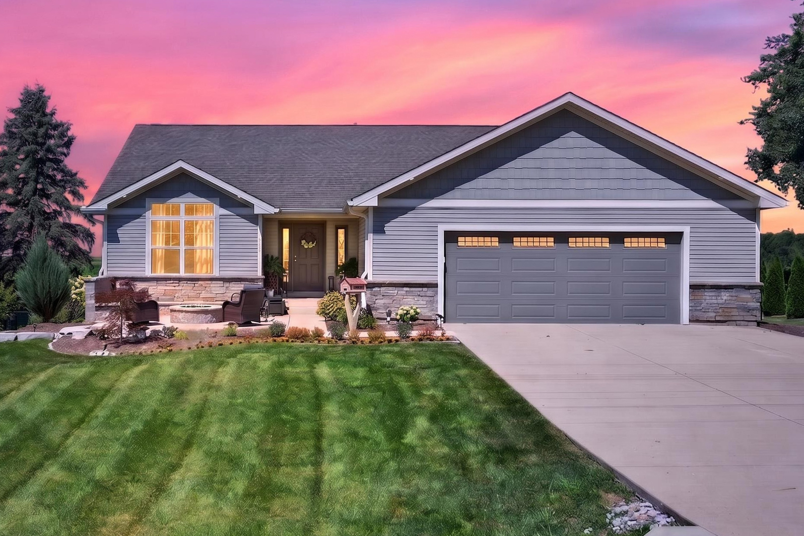 25424 North 1750 East Road Hudson, IL 61748 - Photo 1 of 56