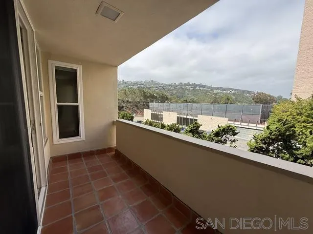 2510 Torrey Pines Road, Unit 312 La Jolla, CA 92037 - Photo 1 of 8