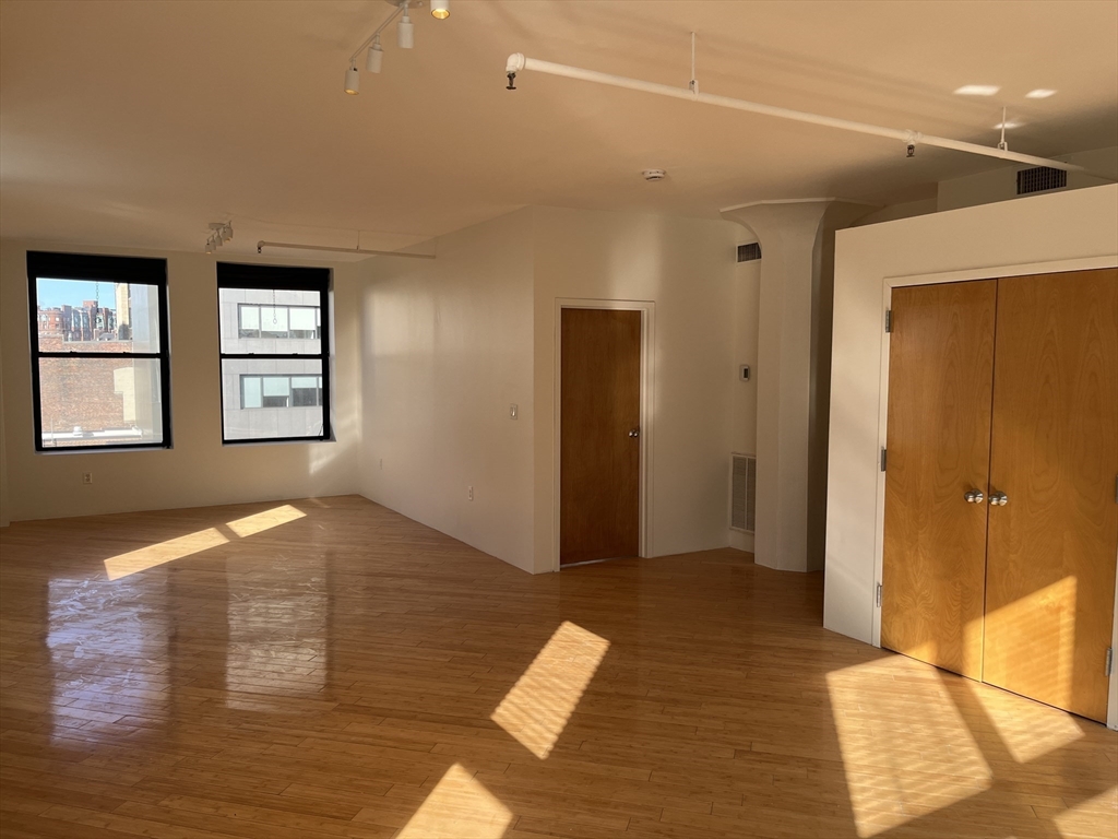 449-463 Washington Street, Unit 7D Boston, MA 02111 - Photo 11 of 26