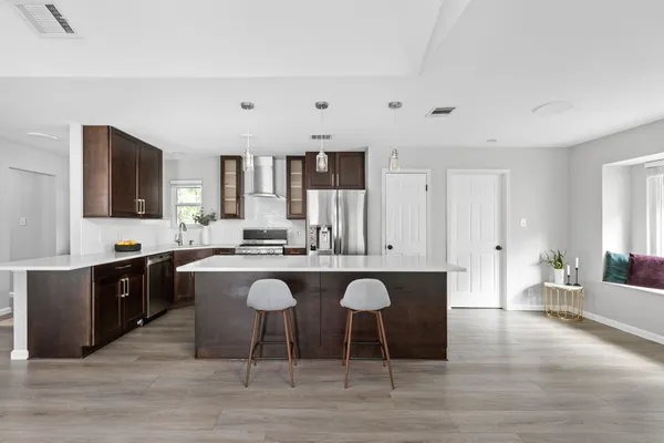 $649,900 | 11402 Santa Cruz Drive, Austin, TX 78759