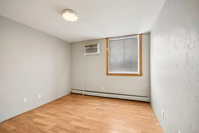 $1,195 | 2525 3rd Avenue South, Unit 3, Minneapolis, MN 55404