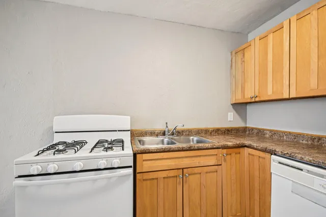 $1,195 | 2525 3rd Avenue South, Unit 3, Minneapolis, MN 55404
