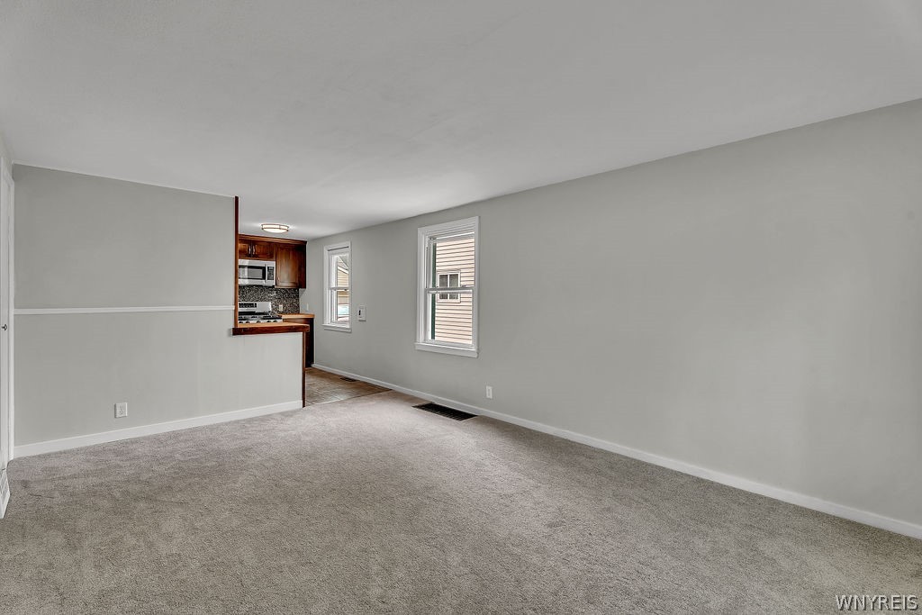 981 Beach Road Cheektowaga, NY 14225 - Photo 31 of 50 Gallery Image 31