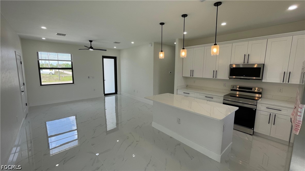 528 Raintree Street East Lehigh Acres, FL 33974 - Photo 1 of 8