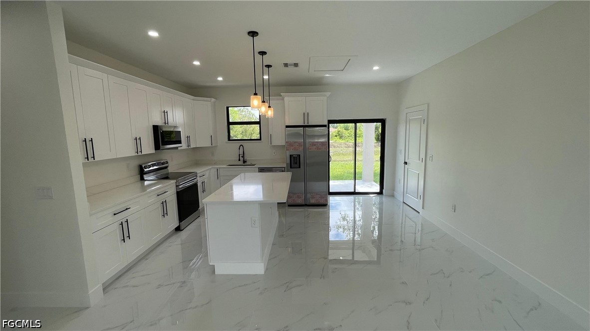 528 Raintree Street East Lehigh Acres, FL 33974 - Photo 4 of 8