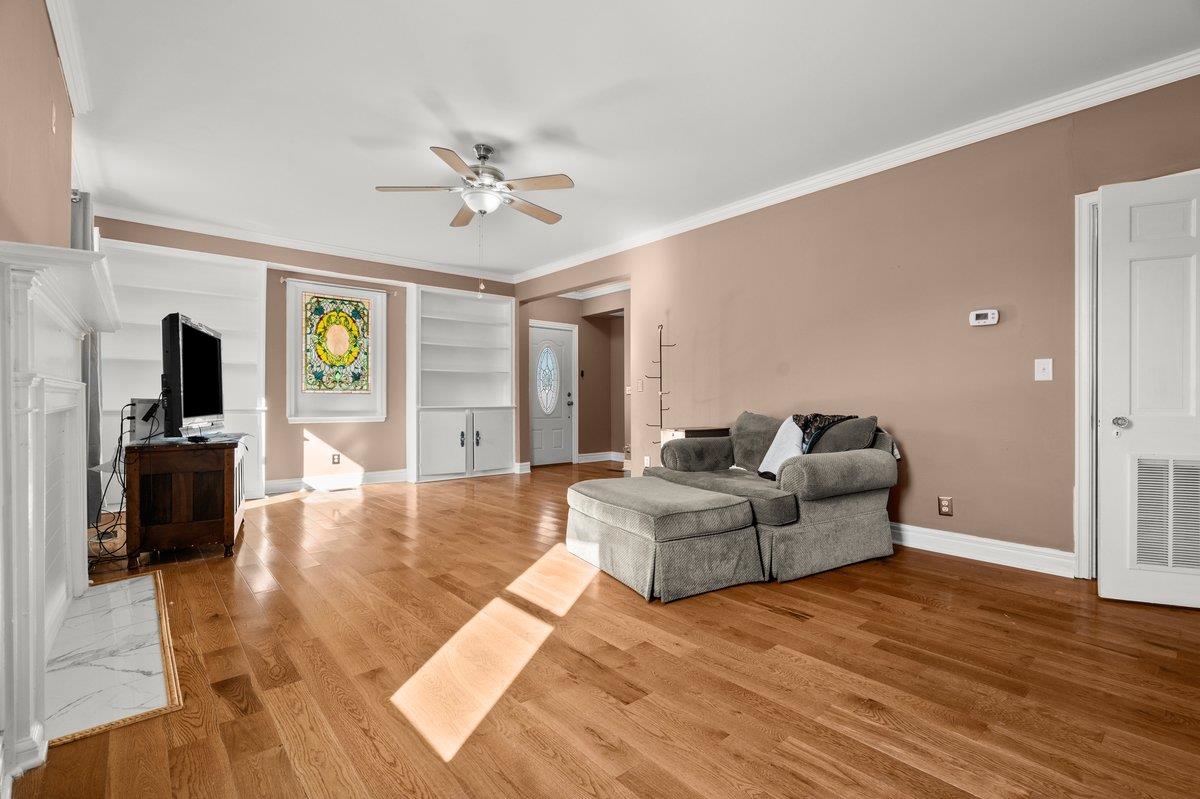 602 North Park Street Mullins, SC 29574 - Photo 9 of 43