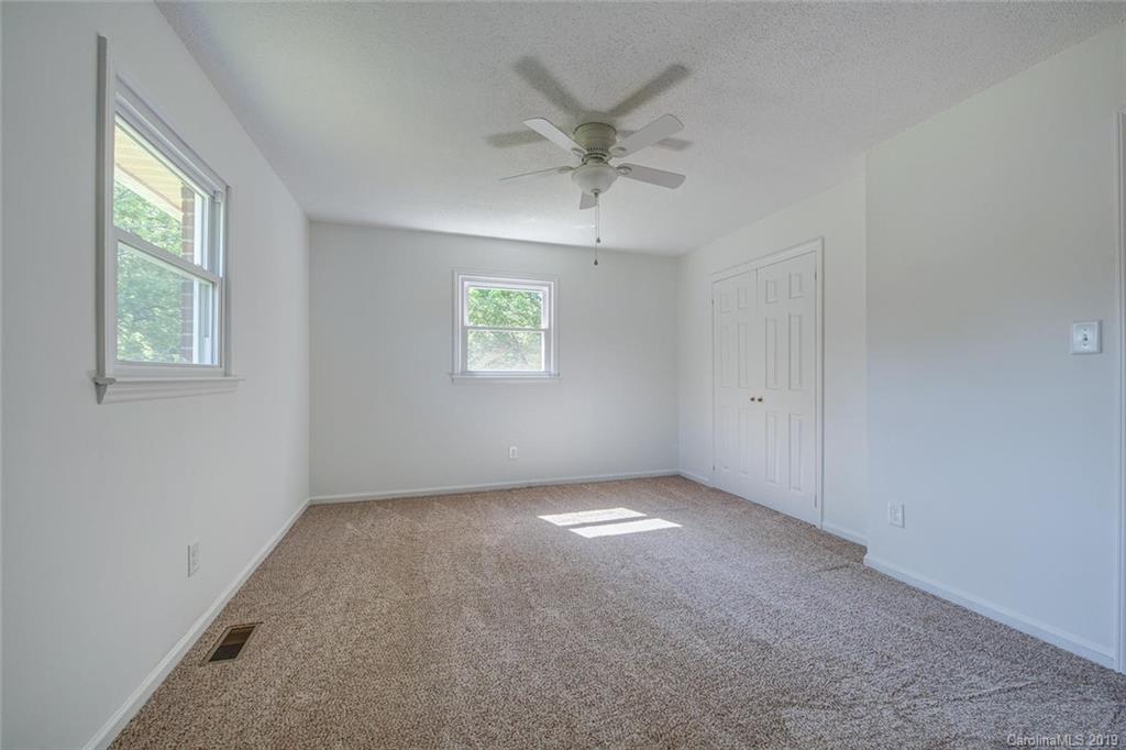 2377 Old Field Road Gastonia, NC 28056 - Photo 18 of 29 Gallery Image 18