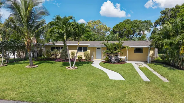 $829,000 | 925 Northeast 25th Avenue, Pompano Beach, FL 33062