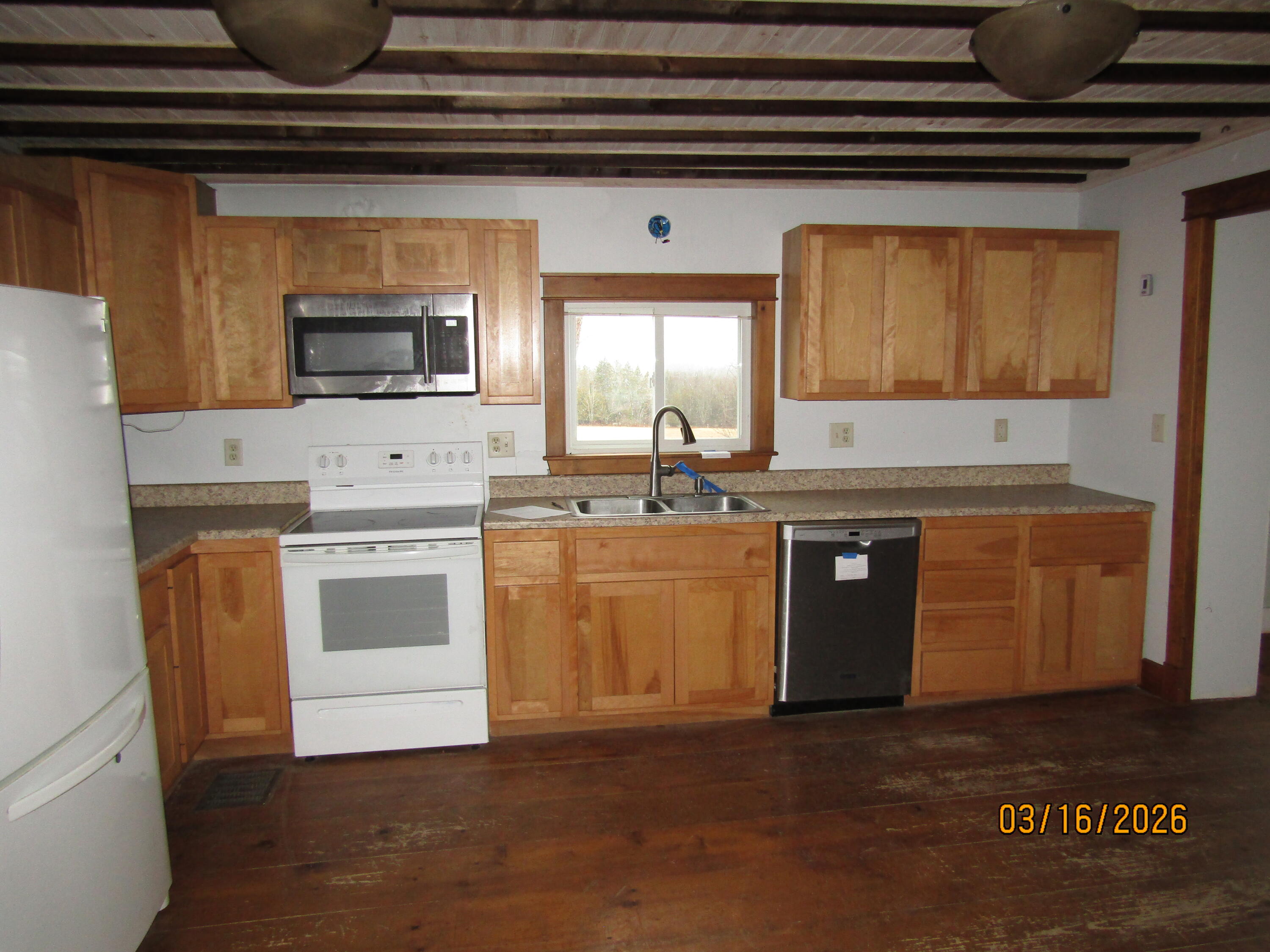 535 Enfield Road Lincoln, ME 04457 - Photo 3 of 19 IMG_2076