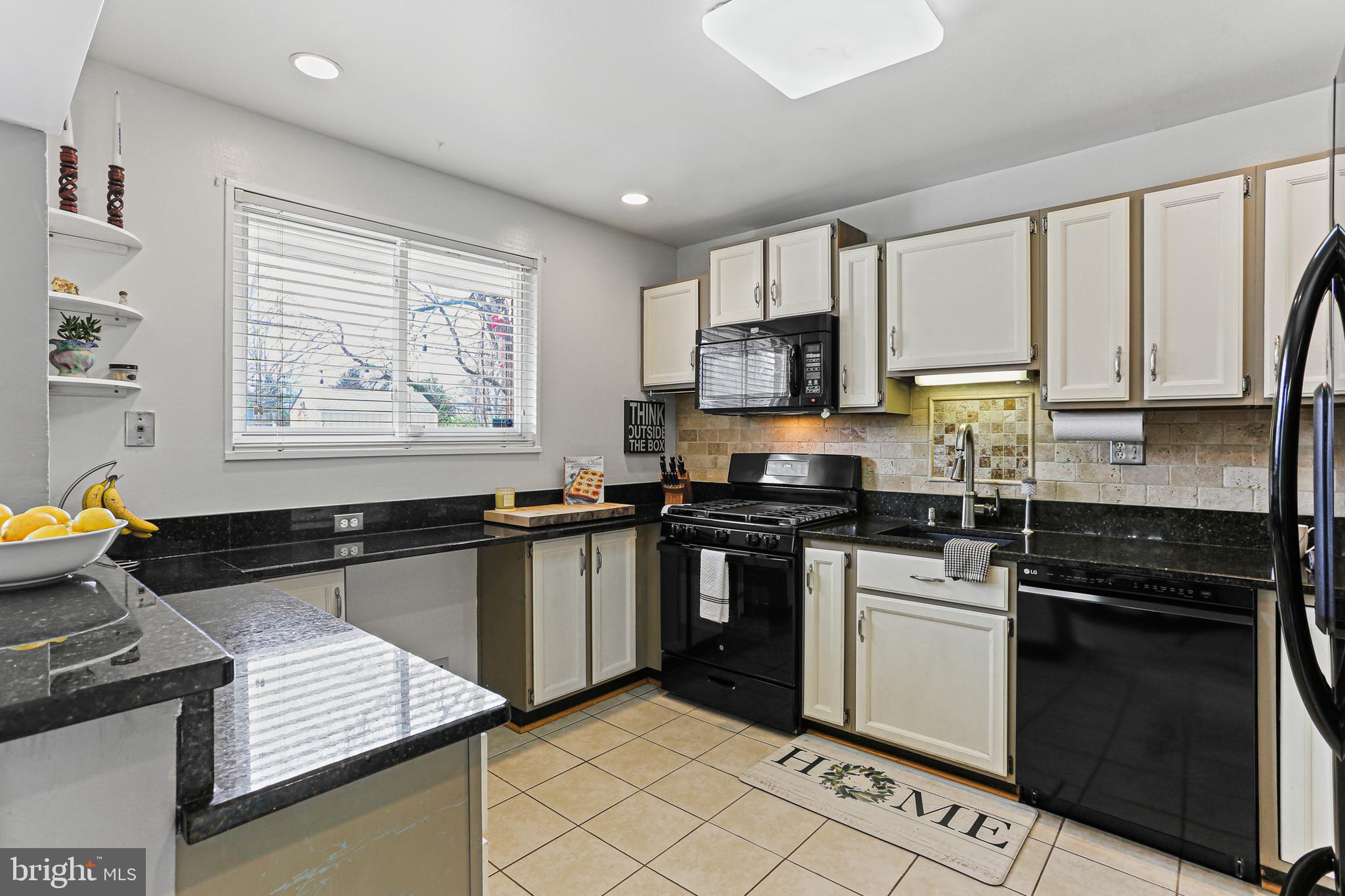4302 Robert Court Silver Spring, MD 20906 - Photo 9 of 39