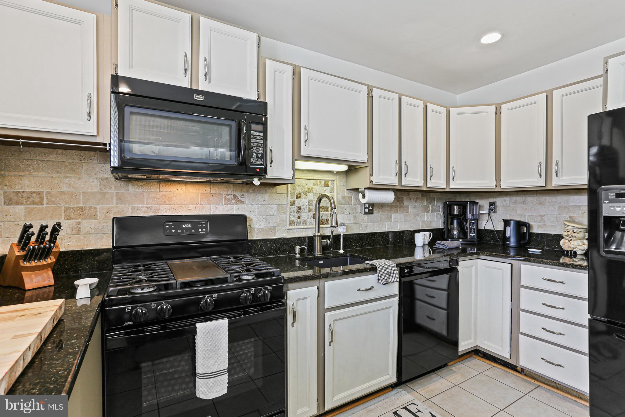 4302 Robert Court Silver Spring, MD 20906 - Photo 10 of 39
