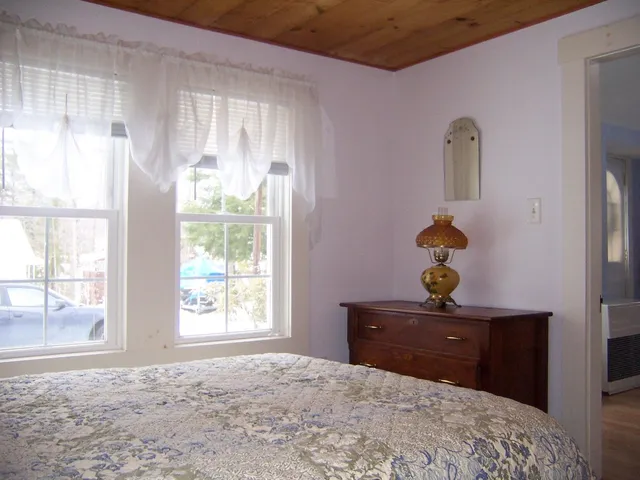 $185 | 65 Lakeview Avenue, Bristol, NH 03222