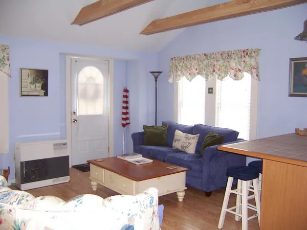 $1,500 | 65 Lakeview Avenue, Bristol, NH 03222