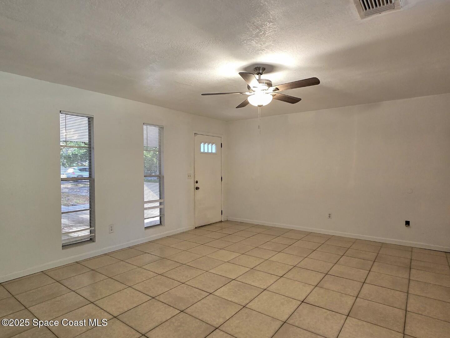 1537 Mango Tree Drive Edgewater, FL 32132 - Photo 2 of 19 Mango Tree 1537-04