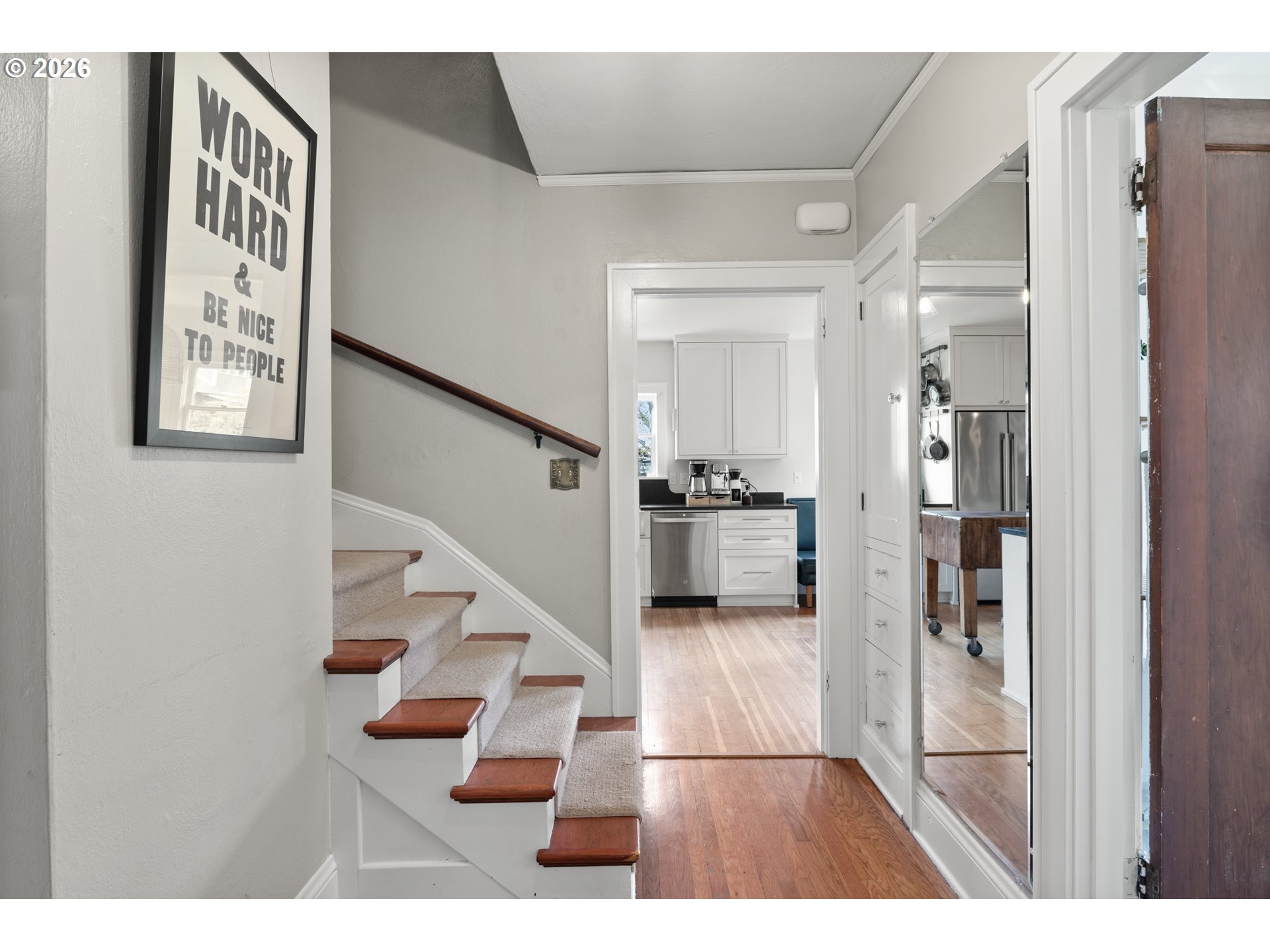 1806 North Terry Street Portland, OR 97217 - Photo 25 of 48 Staircase