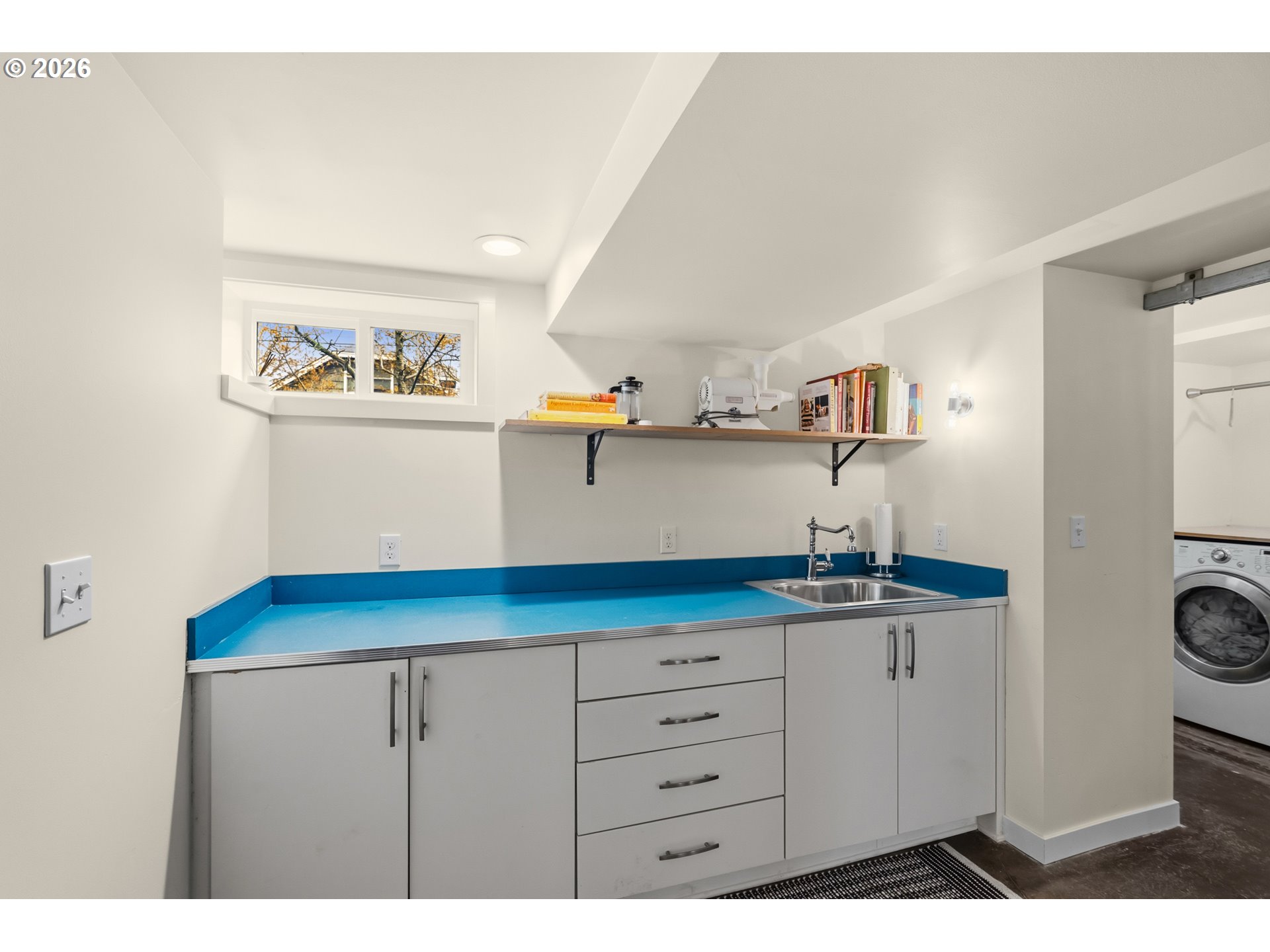 1806 North Terry Street Portland, OR 97217 - Photo 38 of 48 Wet Bar