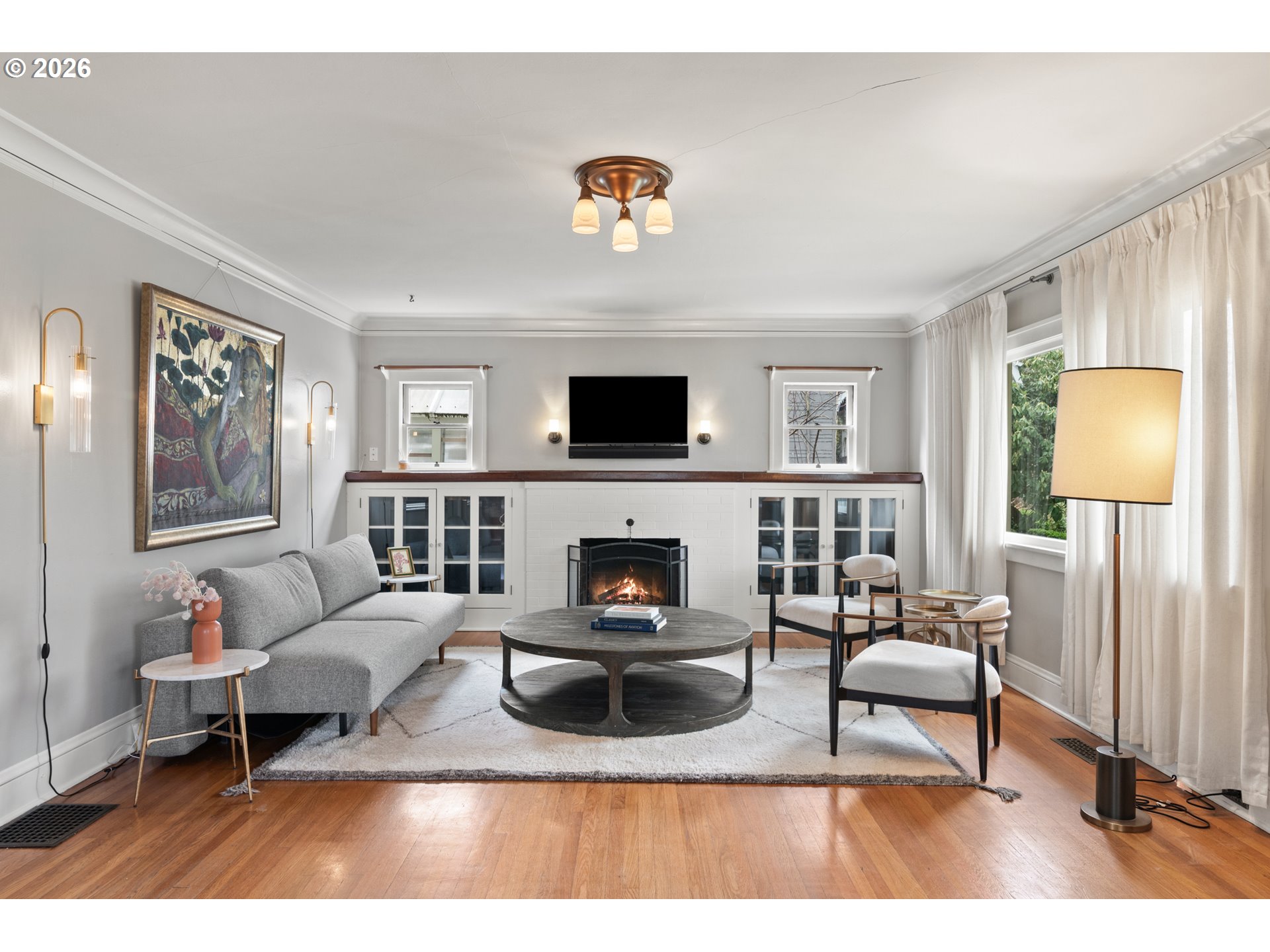 1806 North Terry Street Portland, OR 97217 - Photo 5 of 48 Living Room/Entrance