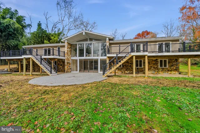 $989,000 | 4 Meteor Lane, Newark, DE 19711