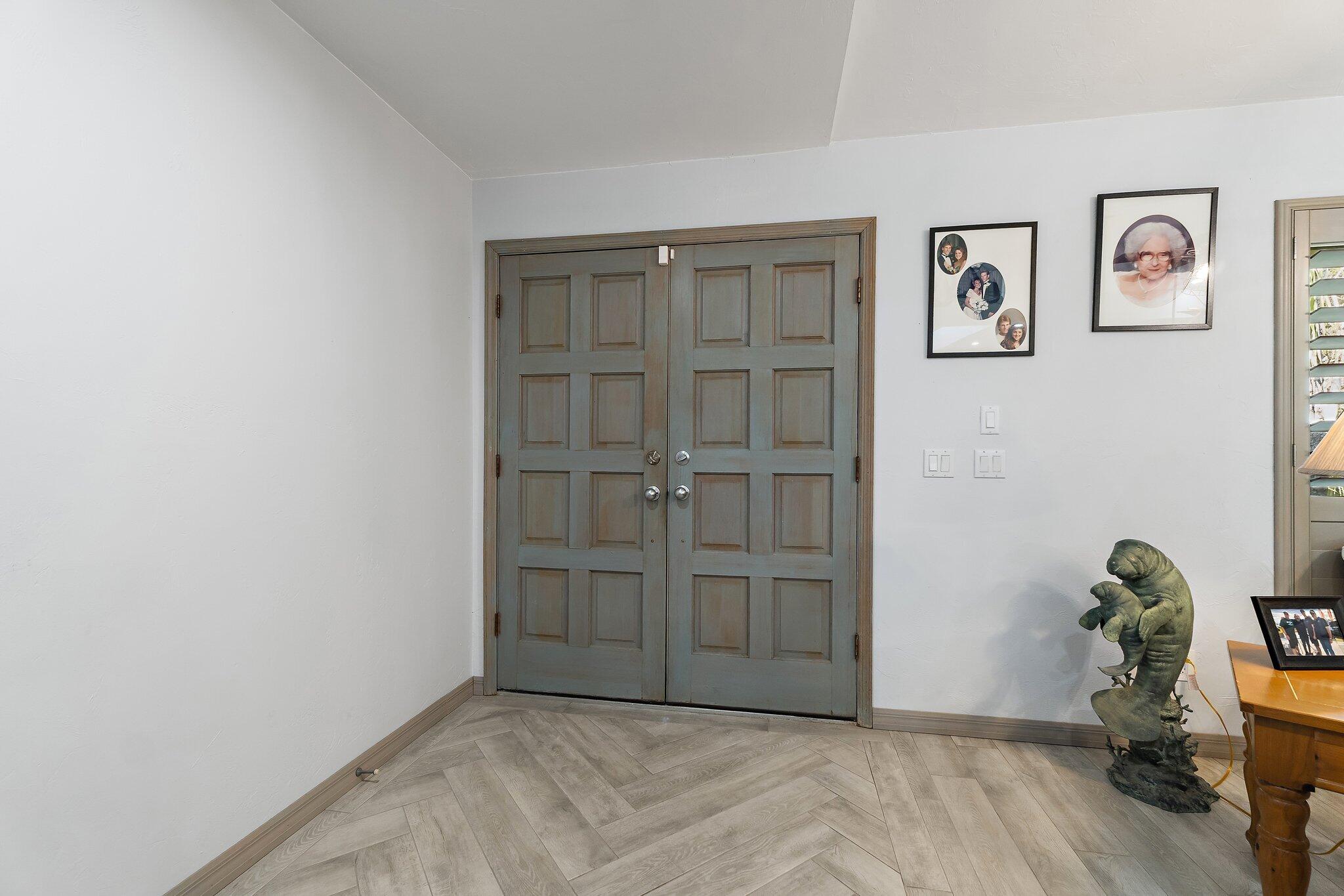 1880 Southwest Belgrave Terrace Stuart, FL 34997 - Photo 6 of 60 028-1880SWBelgraveTerr-Stuart-SMALL